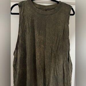 Lululemon Sleeveless Women's Muscle Boyfriend Tank